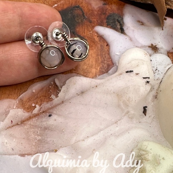 Rustic Rutilated quartz handmade stud 8mm earrings - Picture 1 of 1